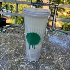 Starbucks White and Green Drip Graffiti Tumbler